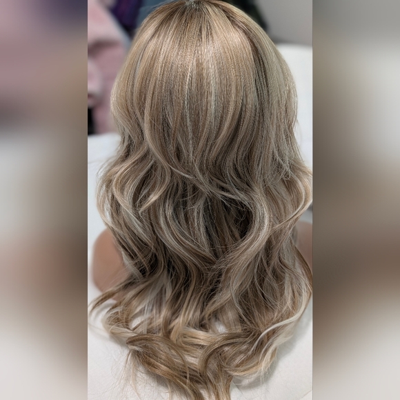 Chelsey Smith BUTTERFLY (Sharpay Coloring) Petite - Picture 2 of 4